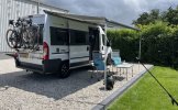 Hymer 2 pers. Rent a Hymer motorhome in Schoorl? From € 103 pd - Goboony photo: 4