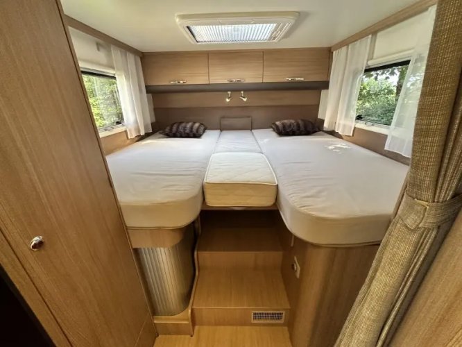 Adria Matrix Axess M 680 SL |lengtebedden + hefbed  foto: 16