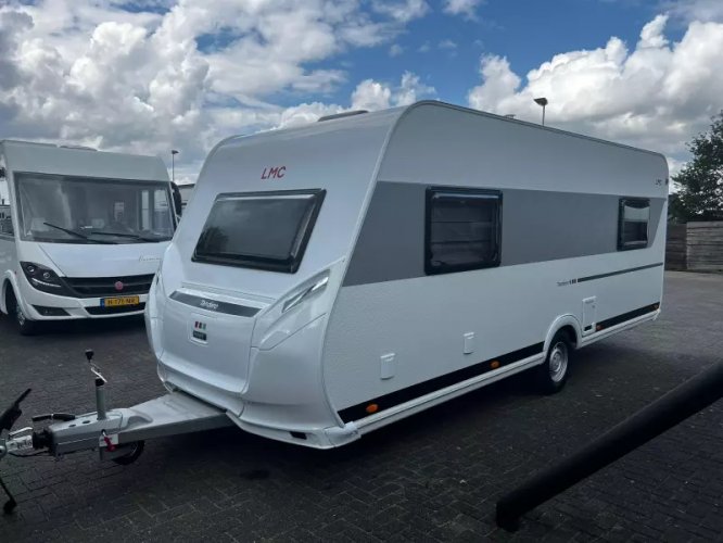 LMC Tandero 510 E | Enkele bedden 