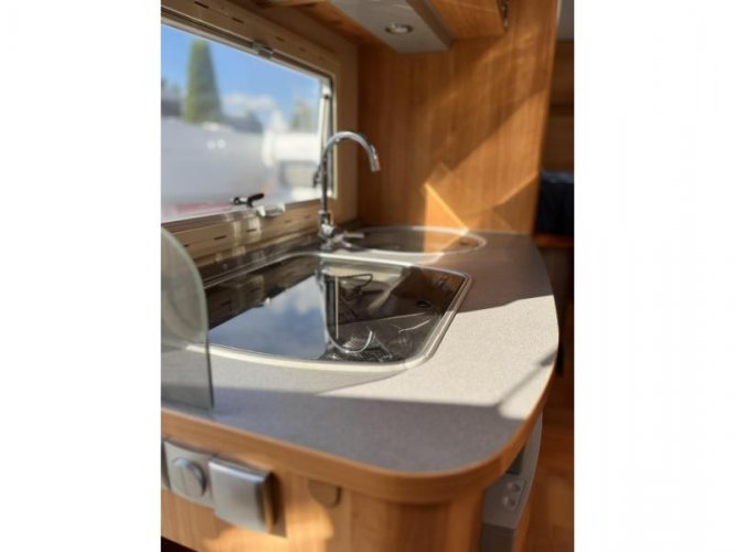 Adria Coral 660 SL Keurige camper!  foto: 6