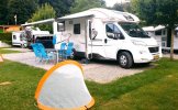 Elnagh 5 pers. Rent an Elnagh motorhome in Rotterdam? From € 121 pd - Goboony photo: 4