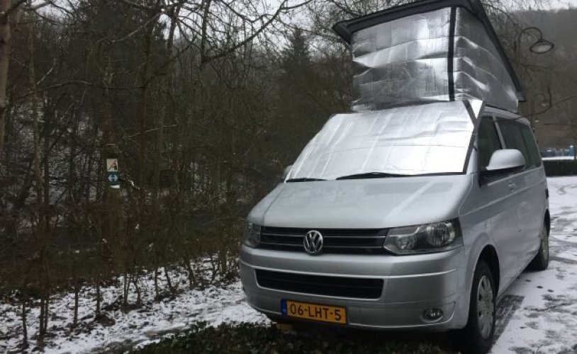 Volkswagen 4 pers. Volkswagen camper huren in Weesp? Vanaf € 97 p.d. - Goboony foto: 1