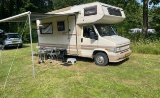 Dethleffs 4 pers. Rent a Dethleffs camper in Amersfoort? From € 68 pd - Goboony