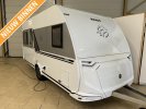 Knaus Sport E-Power Selection 450 FU frans bed / rondzit  foto: 0