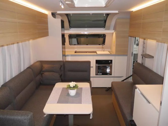 Adria Adora 613 HT aktie € 1500.-korting  foto: 7