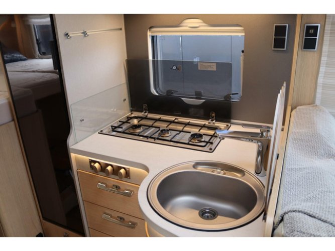 Hymer BMC-T 600 White Line 170pk Automaat | Lengtebedden | Zonnepaneel | Adaptive cruise | SLC AL-KO Chassis | foto: 7