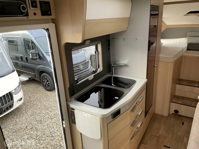 Hymer B-MCT 580 Mercedes 9G Automaat Semi-integraal 2x Enkele bedden Nw.Mod. 2019 foto: 12