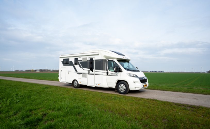 Adria Mobil 5 pers. Rent Adria Mobil motorhome in Zeewolde? From € 139 pd - Goboony photo: 0