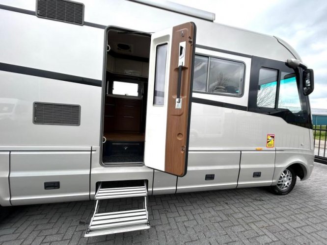 Niesmann+Bischoff Flair 920 LE alle-opties/enkele-bedden  foto: 19