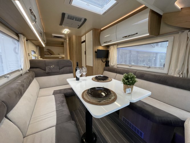 Adria CI HORON 74MH STAPELBED+HEFBED 6-PERSOONS LEVELSYSTEEM foto: 12