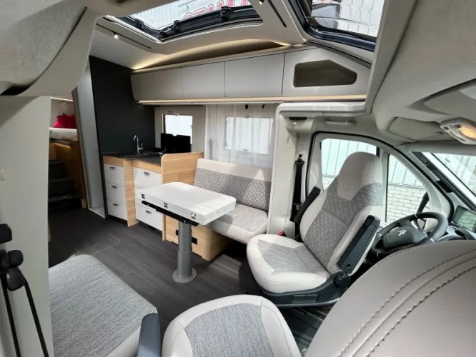 Adria Coral Axess 650 DL Gratis acc. twv € 5.500,-  foto: 8