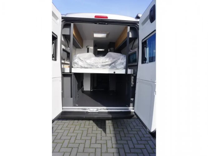 Adria Twin 640 SGX AUTOMAAT/2025 MODEL 