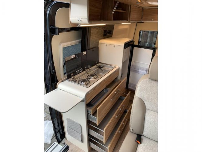 Hymer Grand Canyon S -4x4- direct rijden  foto: 10