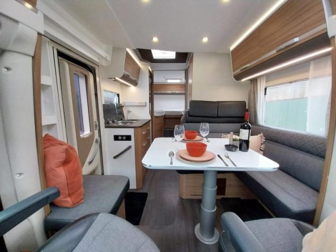 Adria Matrix 600 SL erg netjes en BTW camper! 