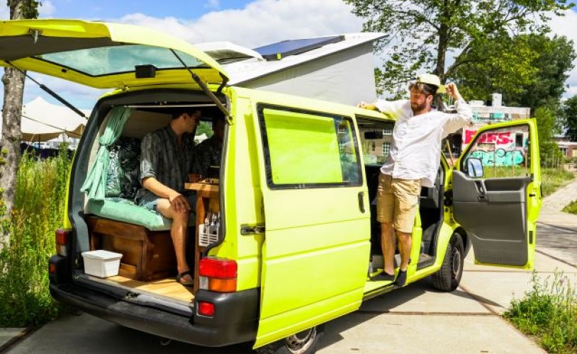 Volkswagen 2 pers. Louer un camping-car Volkswagen à Utrecht ? À partir de 61 € pj - Goboony photo : 1