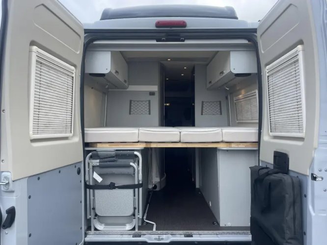 Hymer Free 600 Campus Hefdak 9 traps automaat  foto: 23