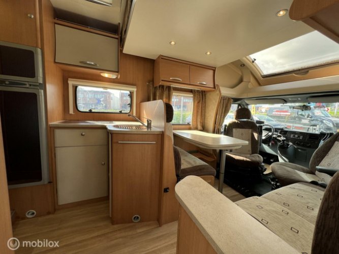 Chausson Flash 22 AIrco ,stapel en Hefbed foto: 8