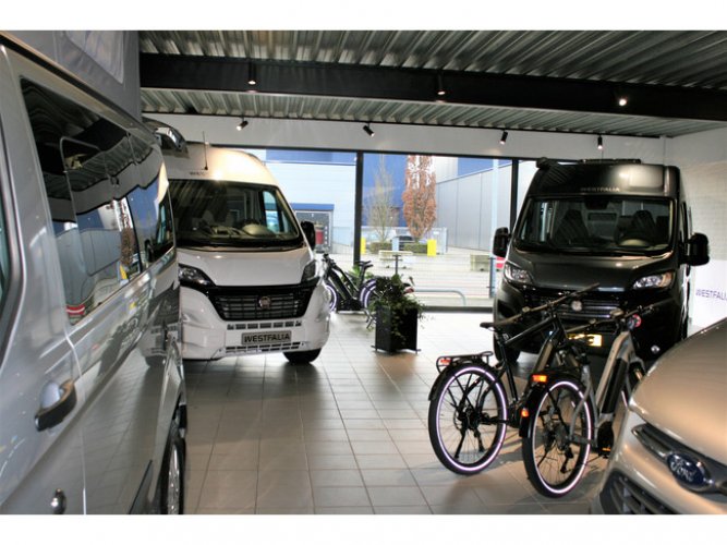 Westfalia 540D 132kw/ 180pk Automaat | Hefdak | Navigatie | Winterpakket | ACC |