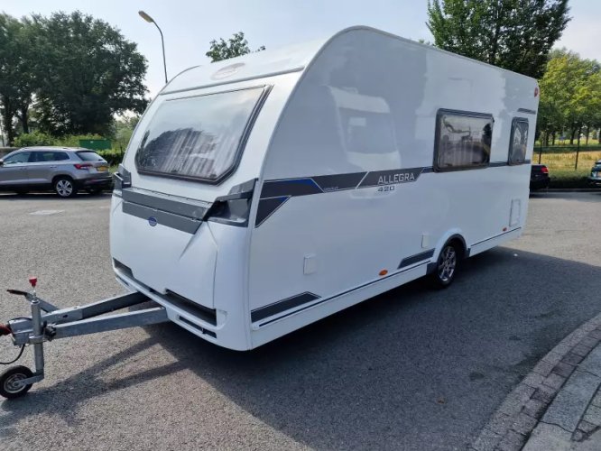 Caravelair Allegra 420 4 persoons 