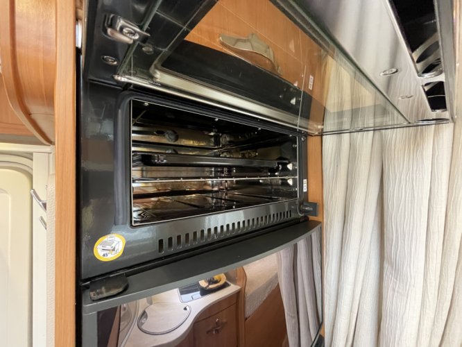 Hymer Tramp 668 CL ENKELE BEDDEN LEVELSYSTEEM TURBOVENT foto: 10