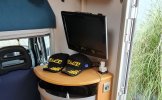 Knaus 6 pers. Rent a Knaus motorhome in Burgum? From € 91 pd - Goboony photo: 4