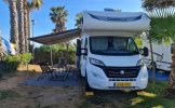 Chausson 7 pers. Rent a Chausson camper in Alblasserdam? From € 152 pd - Goboony photo: 4