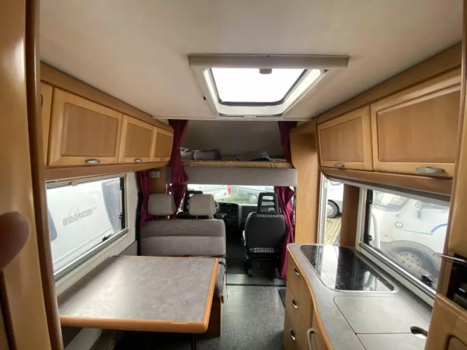 Hymer Camp 644 G 6 pers camera  foto: 13