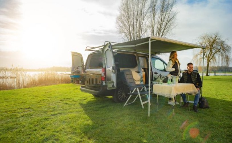 Toyota 2 pers. Louer un camping-car Toyota à Leusden À partir de 70 € par jour - Goboony photo : 1