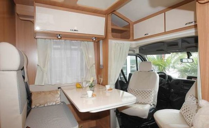 Maple 4 pers. Rent a maple camper in Culemborg? From € 102 pd - Goboony photo: 0