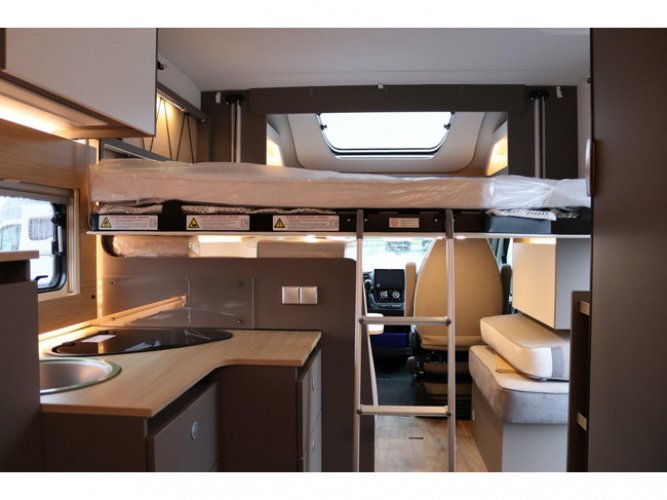 LMC Tourer lift H630 | Nieuw uit voorraad leverbaar | Automaat | Hefbed | Frans bed | foto: 21