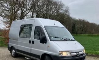 Peugeot 2 pers. Rent a Peugeot camper in Haarlem? From €59 pd - Goboony