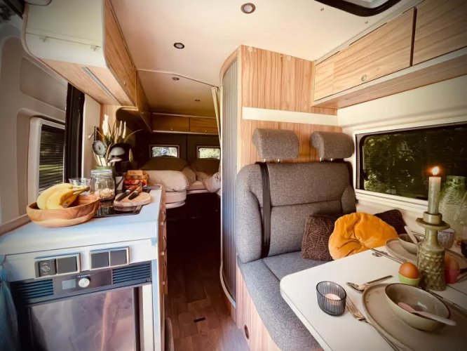 Hymer Yosemite 600 LENGTE BEDDEN / HEFDAK  foto: 7