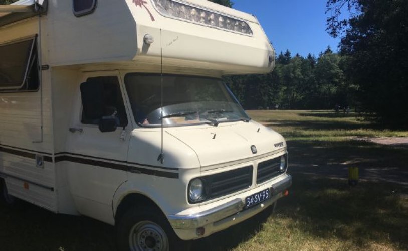 Sonstige 4 Pers. Ein Bedford-Wohnmobil in Zwolle mieten? Ab 96 € pro Tag - Goboony-Foto: 1
