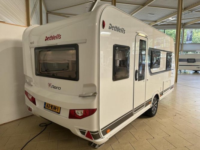 Dethleffs Aero 470 EL mover / lengte bedden 