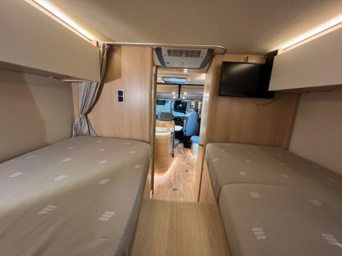 Hymer BMC I 680 White-Line MERCEDES 170PK AUT. LUXE 1E EIG. foto: 16