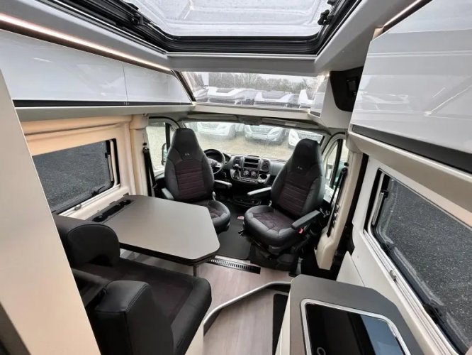 Adria Twin Supreme 640 SLB Gratis acc. twv € 5.500,-  foto: 13