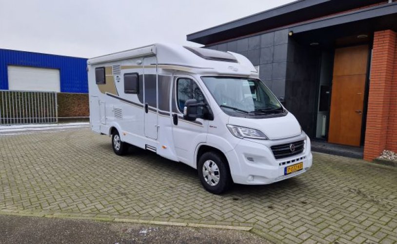 Hymer 3 pers. Rent a Hymer motorhome in Eibergen? From € 126 pd - Goboony photo: 0