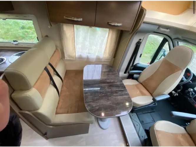 Chausson Welcome 79 EB Queensbed Hefbed  foto: 6