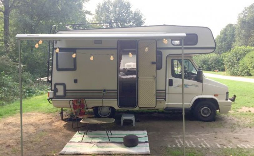 Fiat 4 pers. Rent a Fiat camper in The Hague? From € 97 pd - Goboony photo: 1