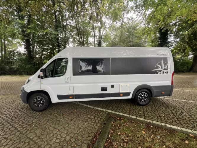 Westfalia Amundsen 2017 Lengtebedden Euro 6  foto: 43