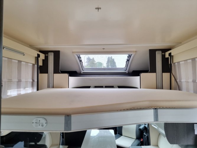 Ford Roller Team LUXE 170pk Automaat | QUEENSBED + ELECTR. HEFBED | ZEER NETTE STAAT! foto: 11