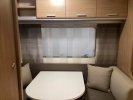 Adria Aviva 390 PS voortent  foto: 2