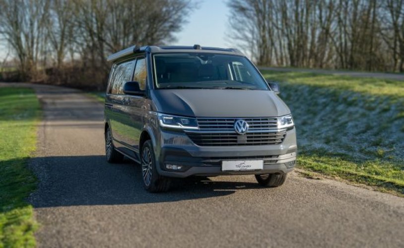 Volkswagen 4 pers. Volkswagen camper huren in Arnhem? Vanaf € 115 p.d. - Goboony hoofdfoto: 1