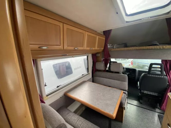 Hymer Camp 644 G 6 pers camera  foto: 10