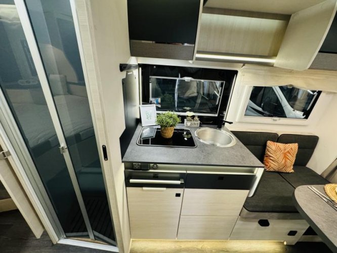 Chausson Titanium Ultimate 788 Automaat Queensbed Hefbed  foto: 15