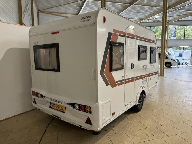 Weinsberg CaraOne 390 QD dwarsbed / voortent 