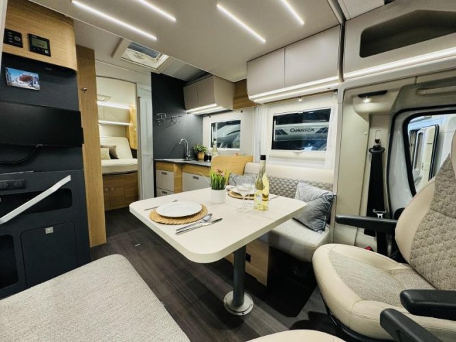 Adria Matrix Axess 650 DC Queensbed Hefbed  foto: 6