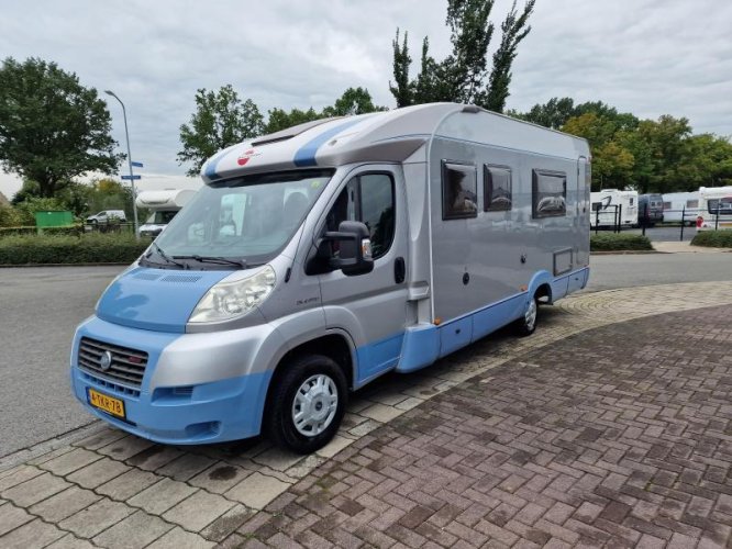 Bürstner Solano 710 Camper met Face to Face ! 