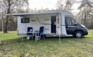LMC 4 pers. Rent an LMC camper in Diessen? From €88 per day - Goboony