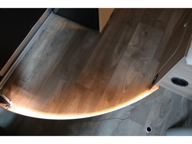 Carado CV640 Pro 140pk Automaat 2.2 Multijet | Full Led koplampen | Lengtebedden | Nieuw uit voorraad leverbaar | foto: 17